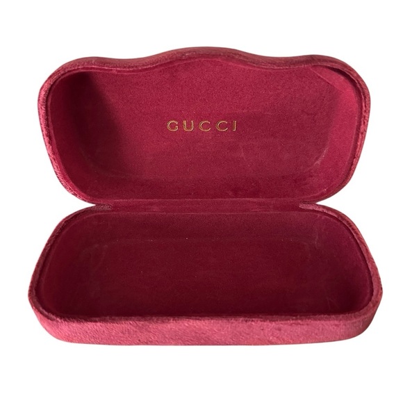 GUCCI Red Suede Large Sunglasses Case with Lens Cloth - Picture 2 of 11